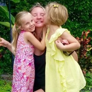 Meet your Posher, Hillary